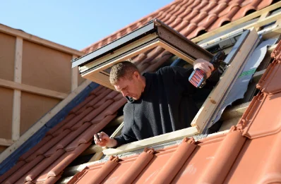 Pose de fenêtres de toit Velux à Pessoulens